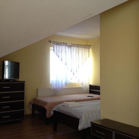 Bed and Breakfast Laura Белхатув Номер фото