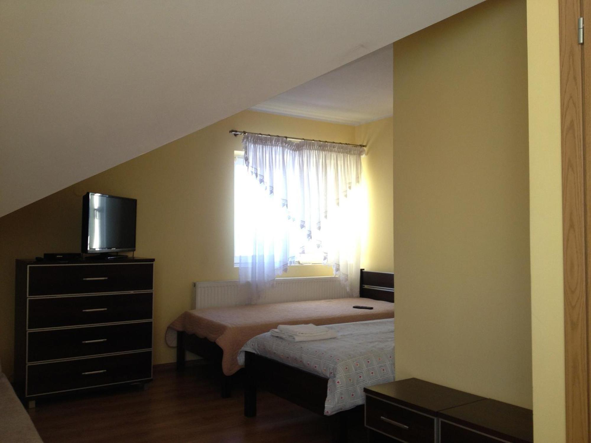 Bed and Breakfast Laura Белхатув Номер фото