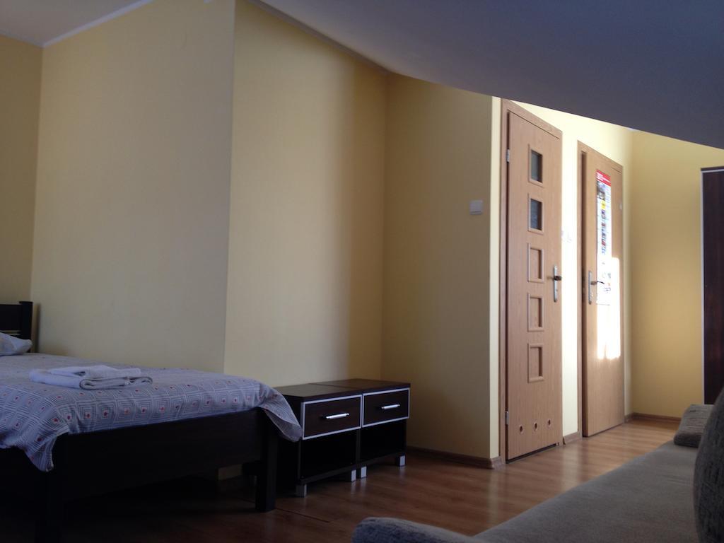 Bed and Breakfast Laura Белхатув Номер фото